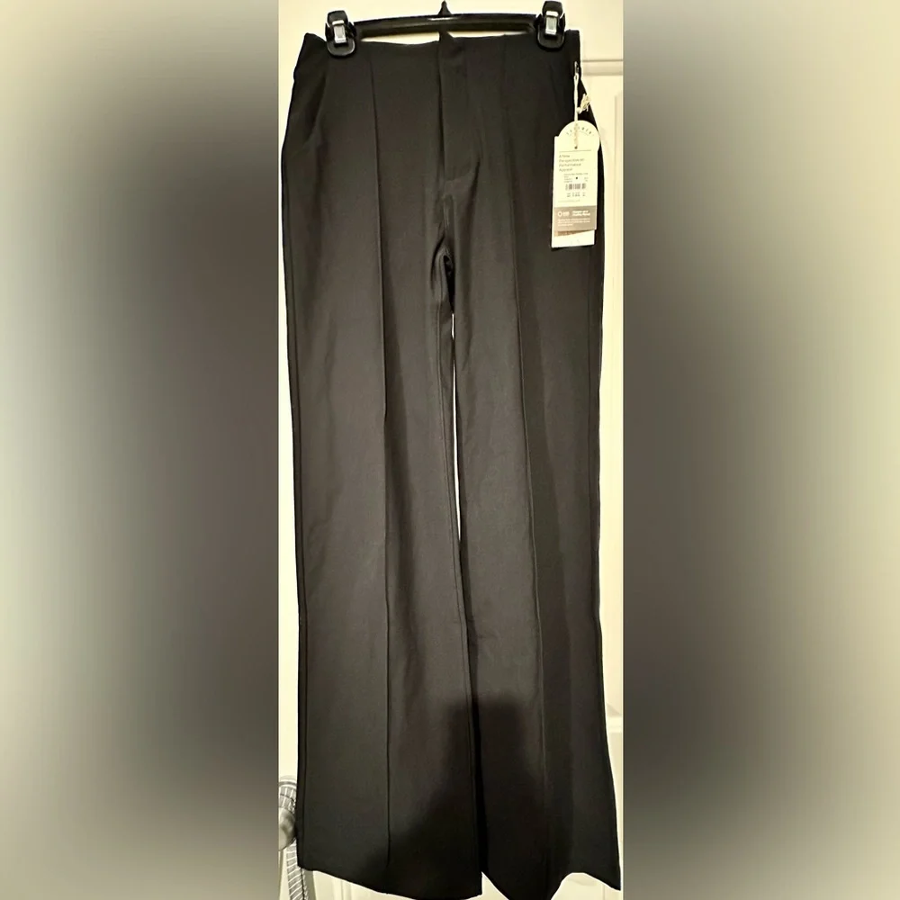 Vuori Black Wide-Leg Women's Pants- XS - Picture 6 of 7